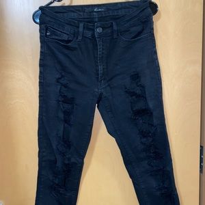 Black ripped skinny jeans